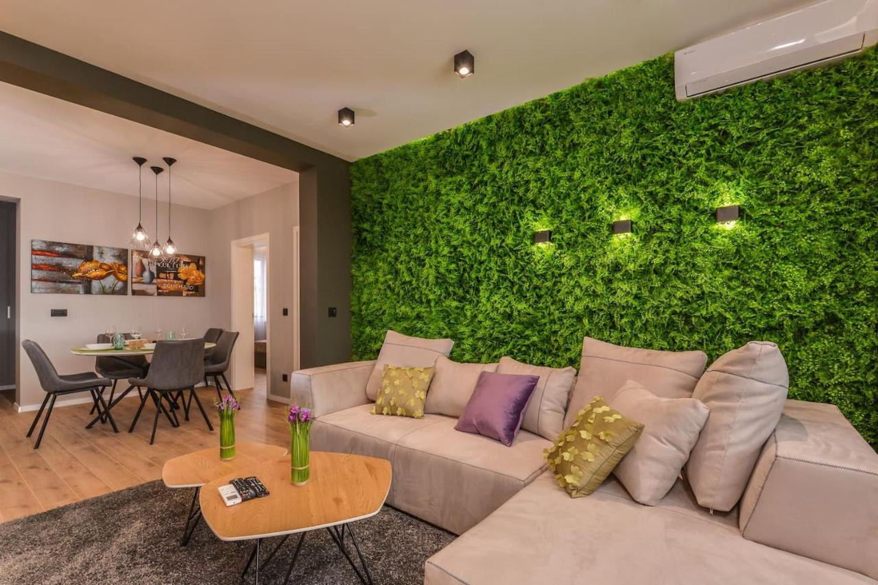Urban Eden - Lux & Style, 2-Bedroom, 2-Bathroom Sofia Eksteriør bilde
