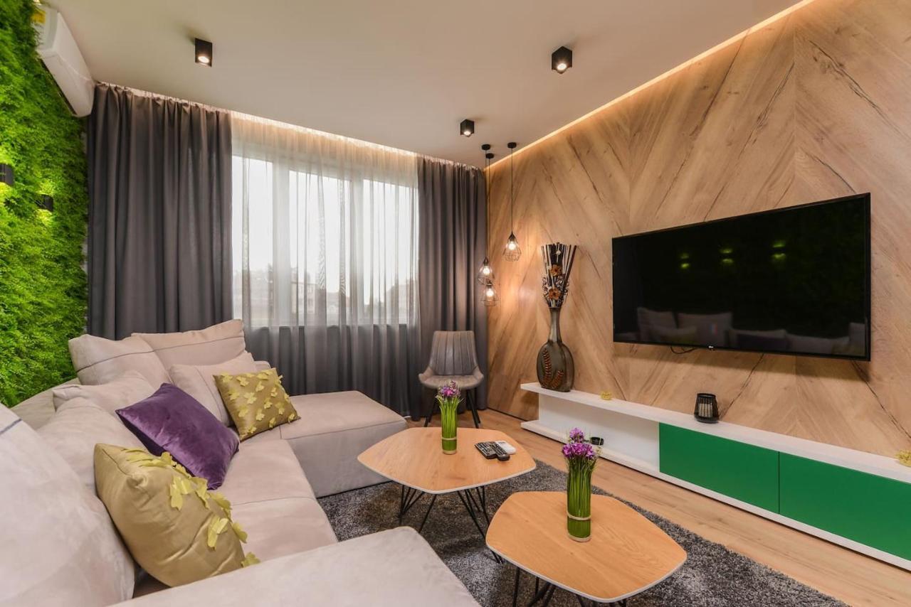 Urban Eden - Lux & Style, 2-Bedroom, 2-Bathroom Sofia Eksteriør bilde