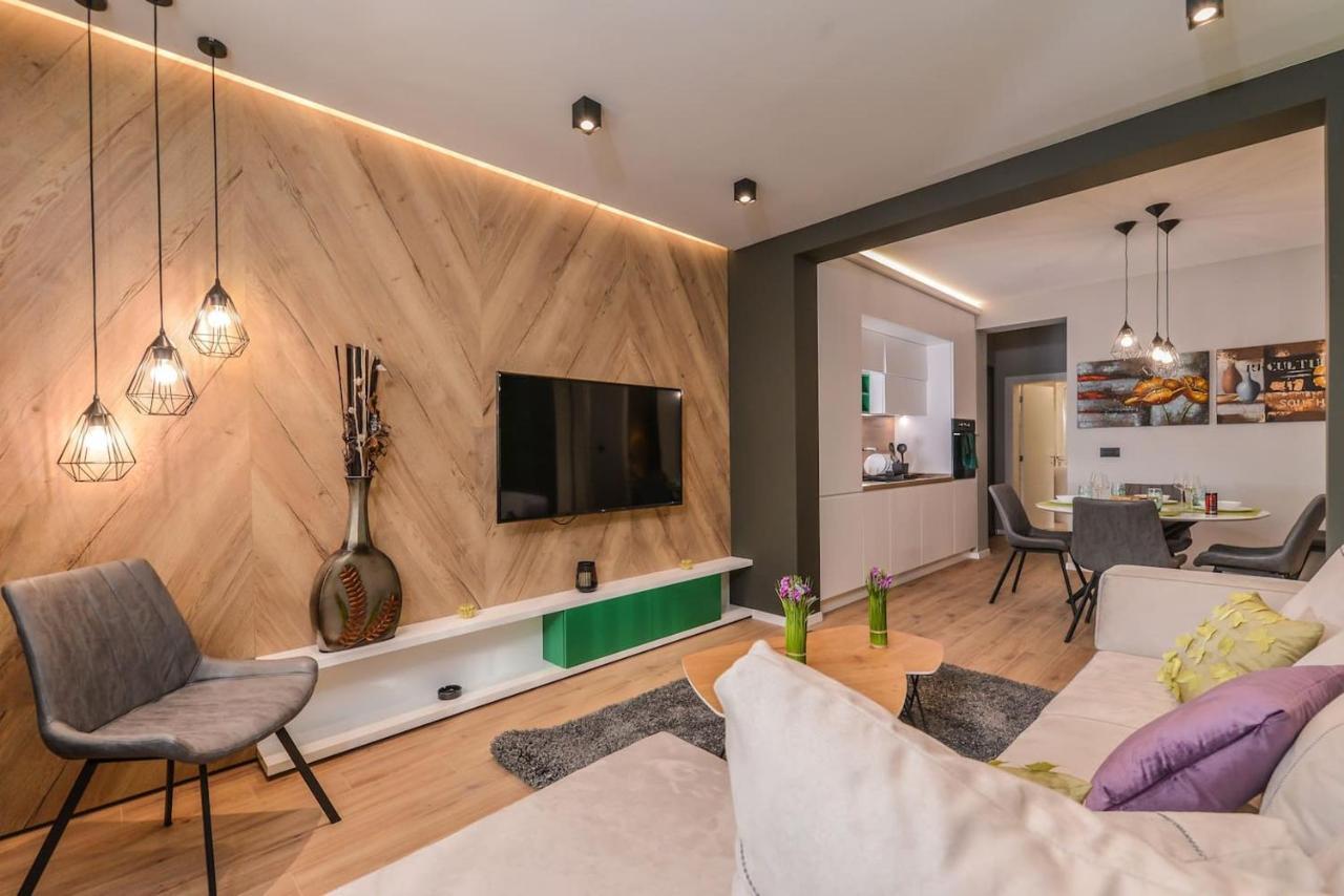Urban Eden - Lux & Style, 2-Bedroom, 2-Bathroom Sofia Eksteriør bilde