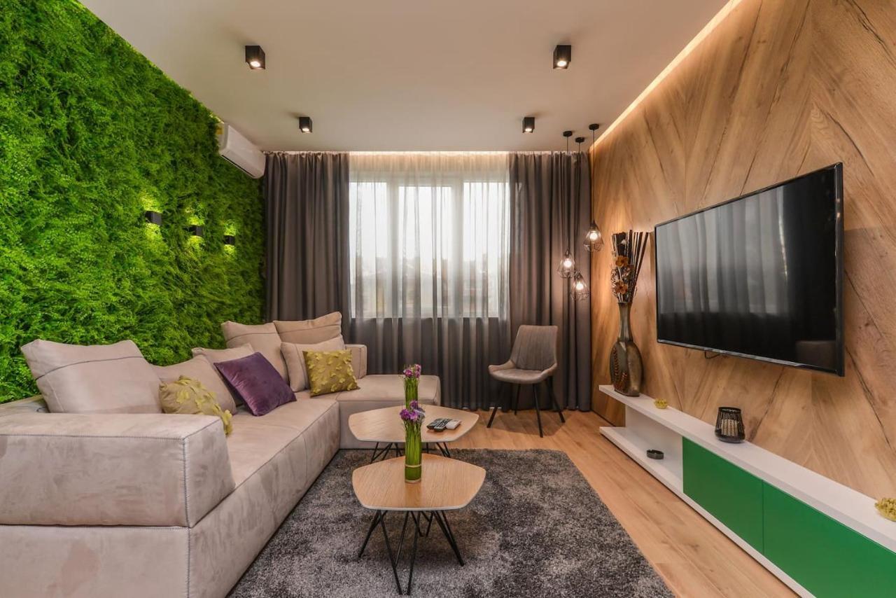 Urban Eden - Lux & Style, 2-Bedroom, 2-Bathroom Sofia Eksteriør bilde